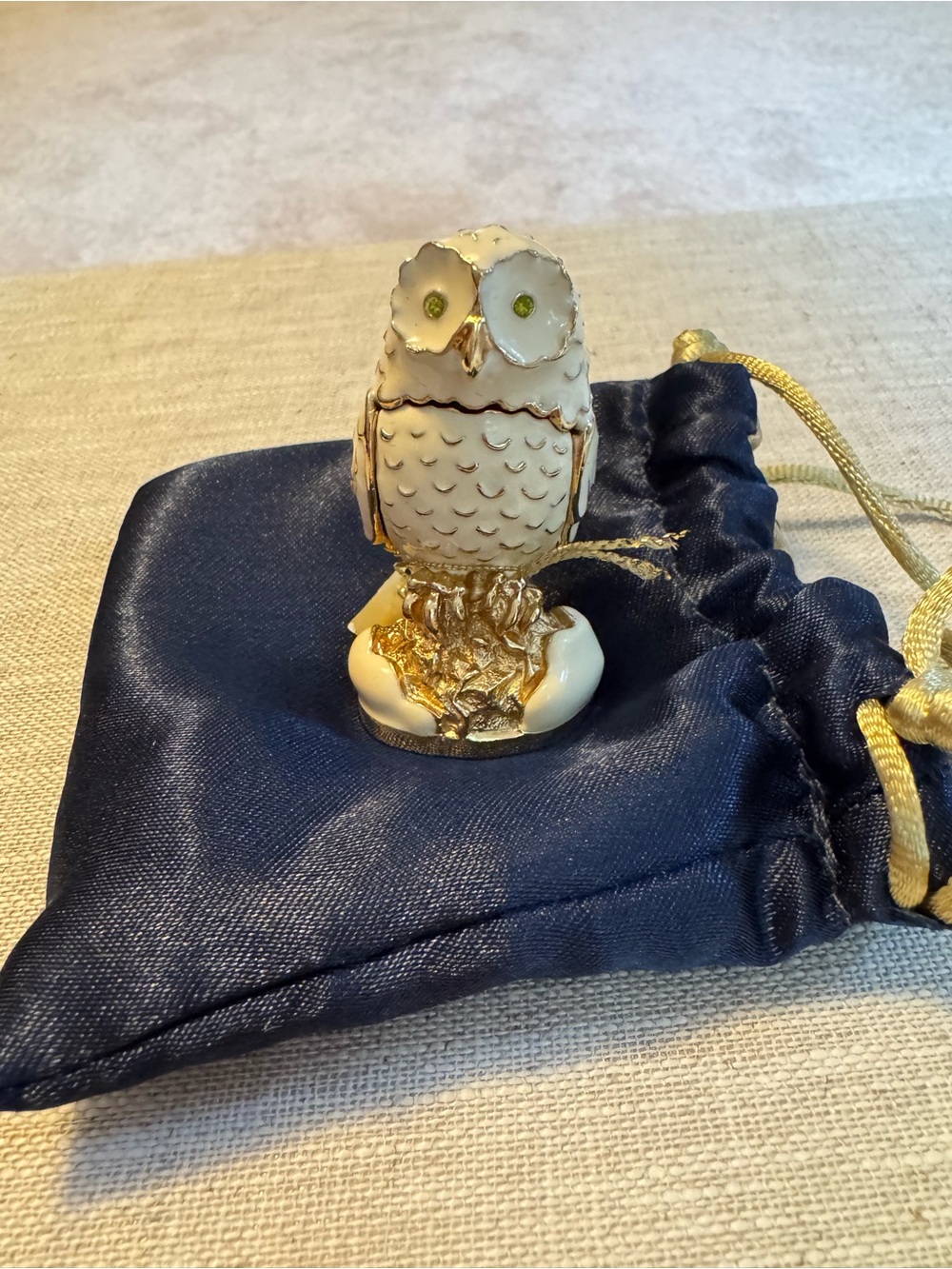 NWT Estee Lauder Beautiful Glistening Owl Solid Perfume